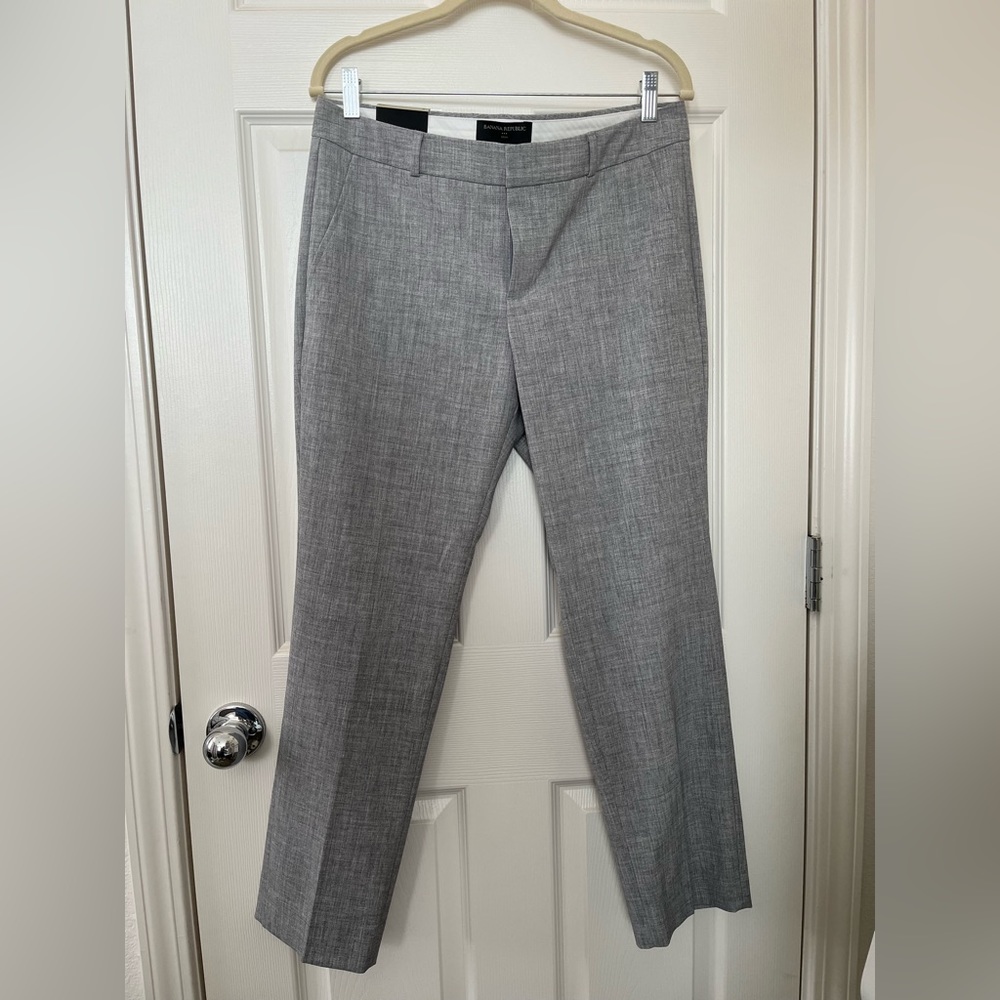 Banana Republic Ryan pants, gray, size 8p. Brand new with tags.